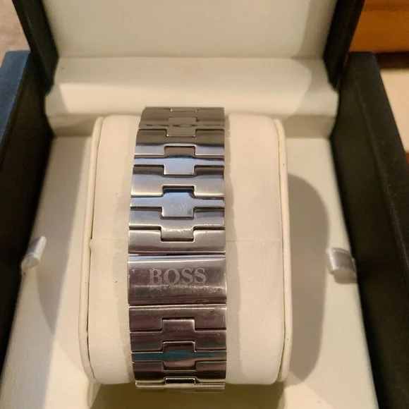 Hugo Boss HB1512028 Men’s Watch SS White Dial Roman Quartz Date Box- Book - Picture 3 of 6